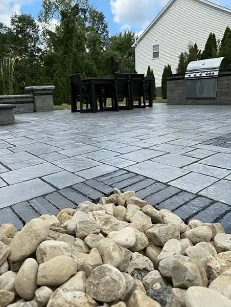 Grill Islands & Outdoor Kitchens