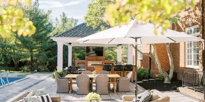 Luxury Outdoor Living Unilock Beacon Hill & Copthorne Patio Design
